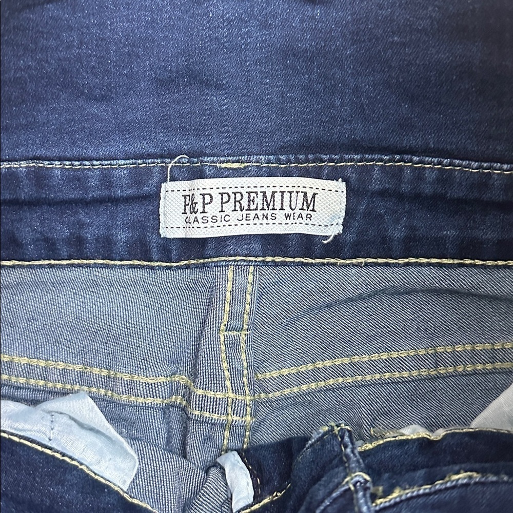 Classic High Rise Denim Jeans - Picture 5 of 6